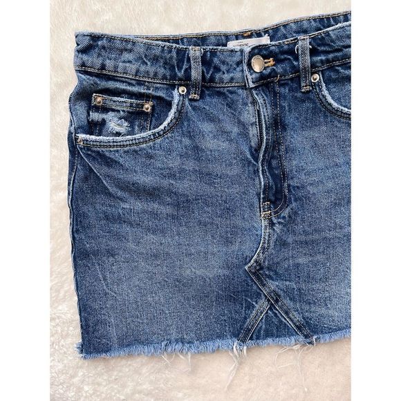 Trafaluc by Zara Authentic Denim by TRF Distressed Frayed Raw Hem Mini Skirt - Picture 9 of 16